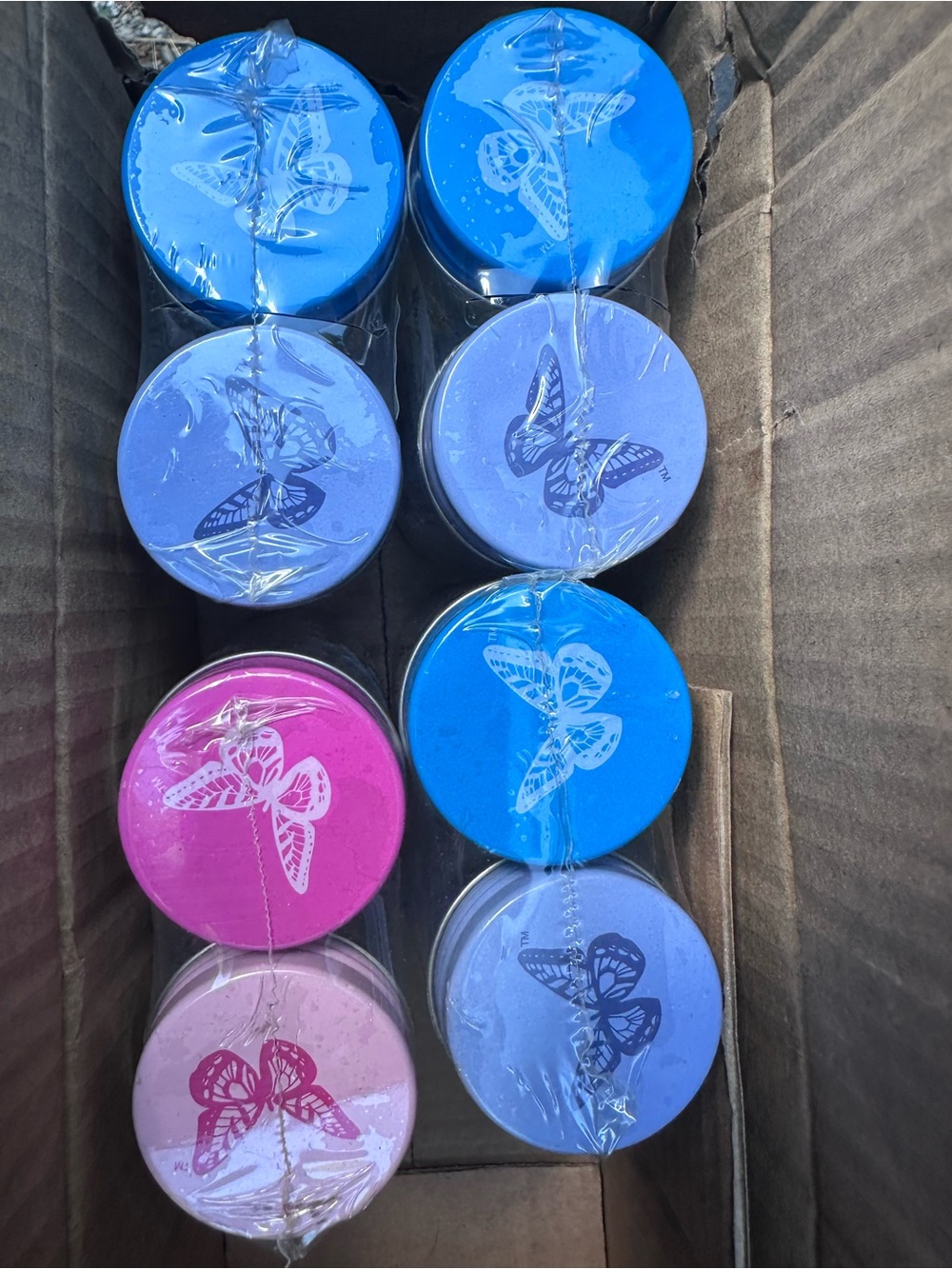 Butterfly-Top Blue & Pink spice shaker - Dolly Parton